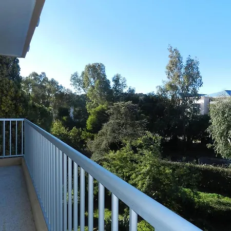 Apartment Avec Piscine Et Terrasse, Proche - 4 Couchages, Parking, Animaux Acceptes - Fr-1-251-808 *